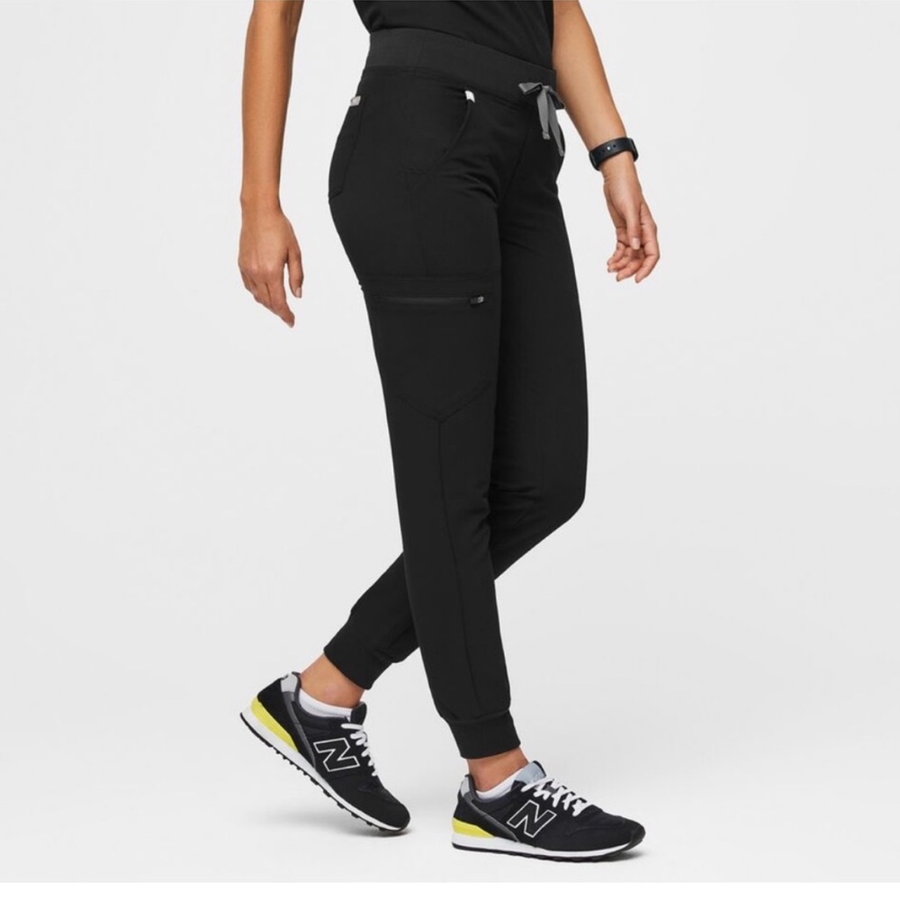 Figs scrub pants